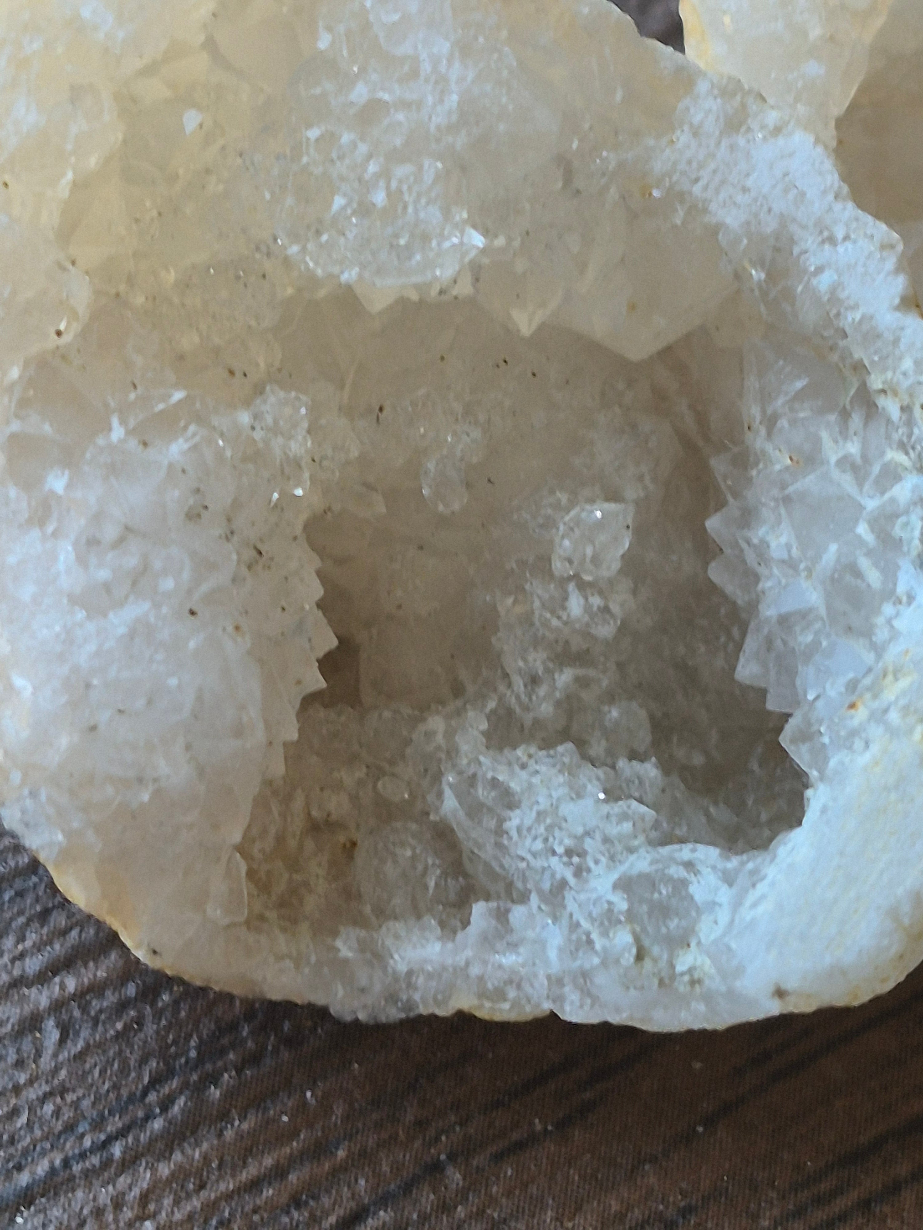 🤍 White Quartz-Mini-Geode-Whole ✨ Specimen No. 010