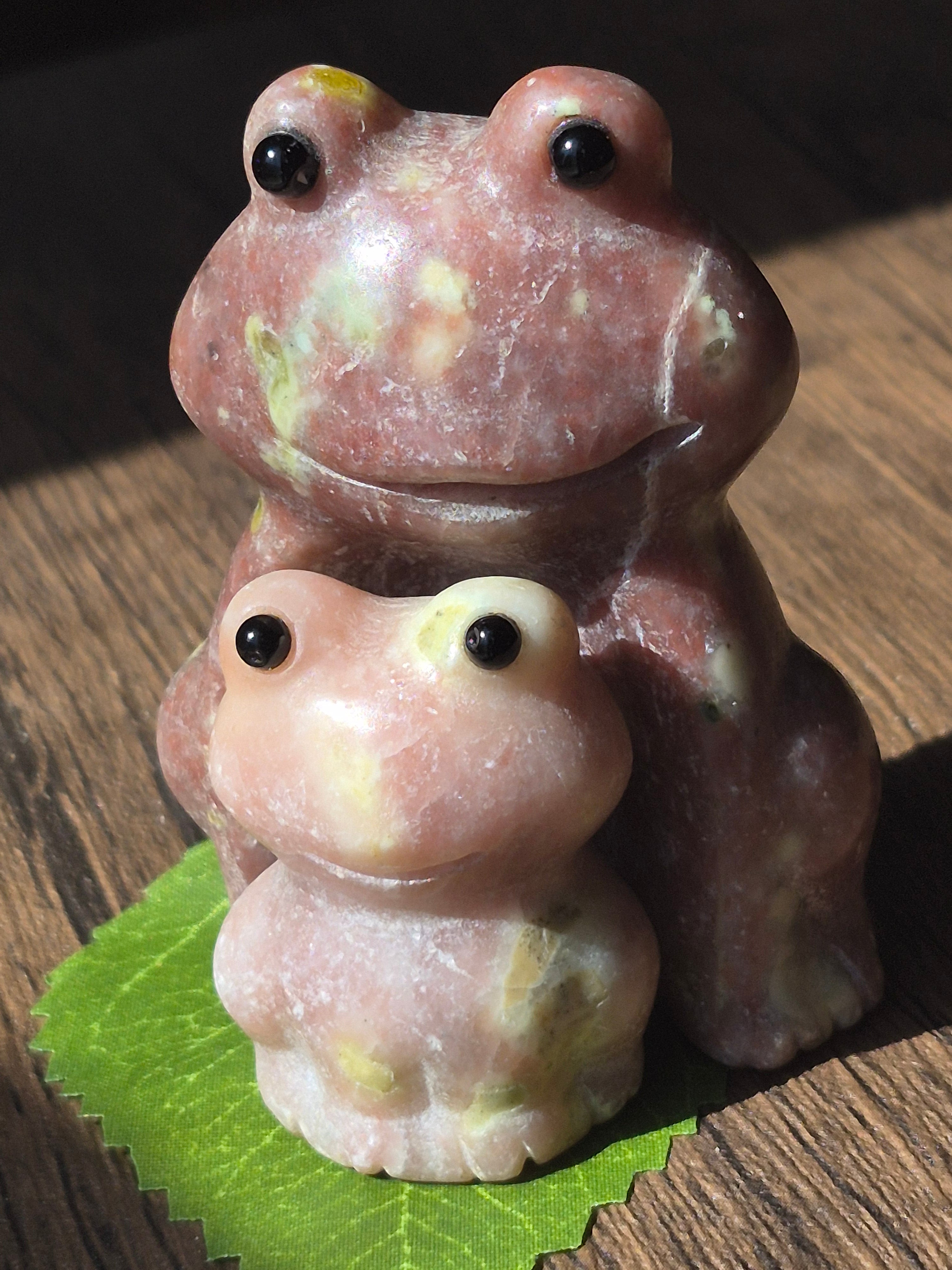 🐸 Leap of Love – Mother & Baby Plum Blossom Tourmaline Frog Family