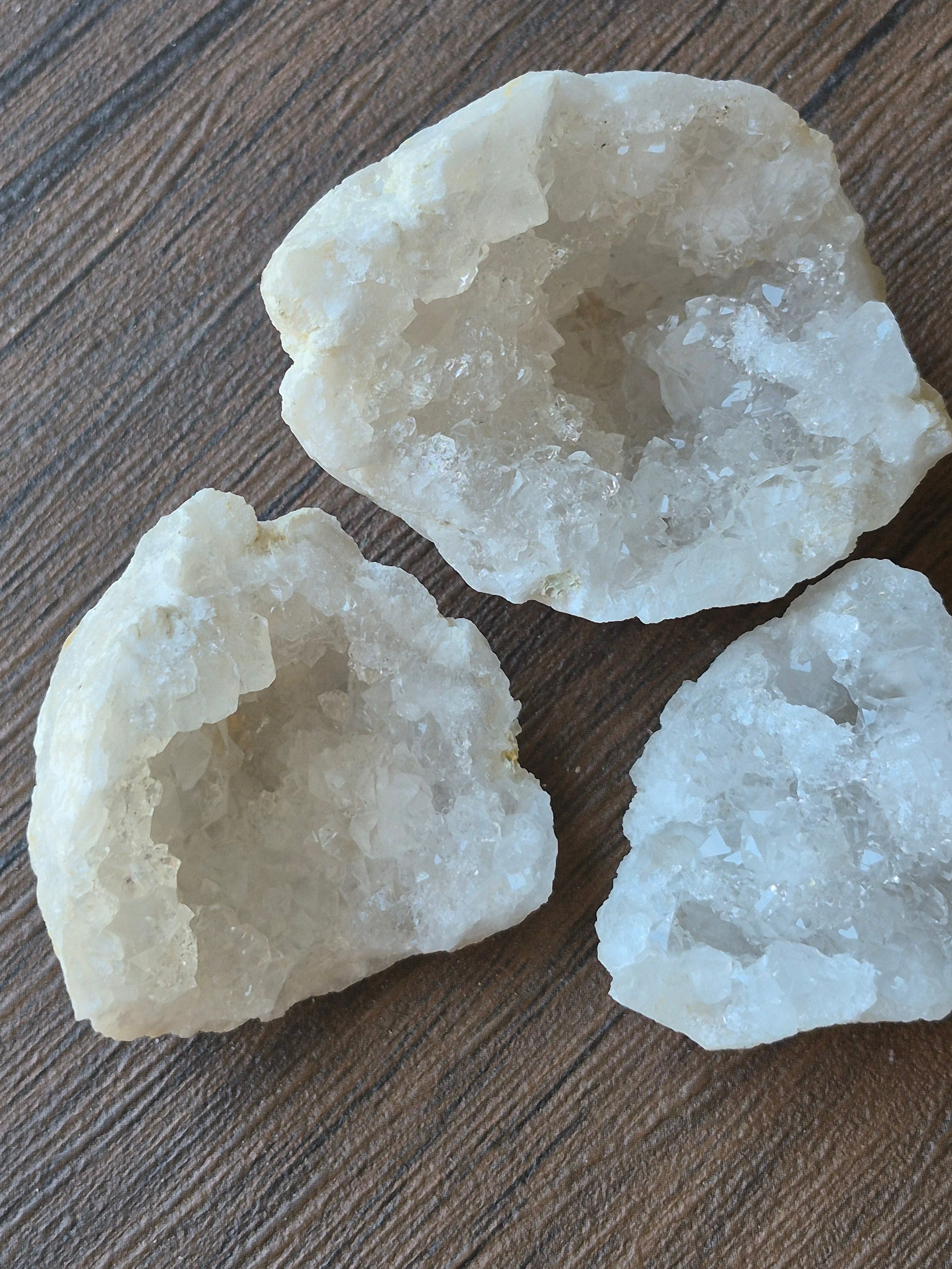 🤍 White Quartz - Geode-Whole ✨ Specimen No.008