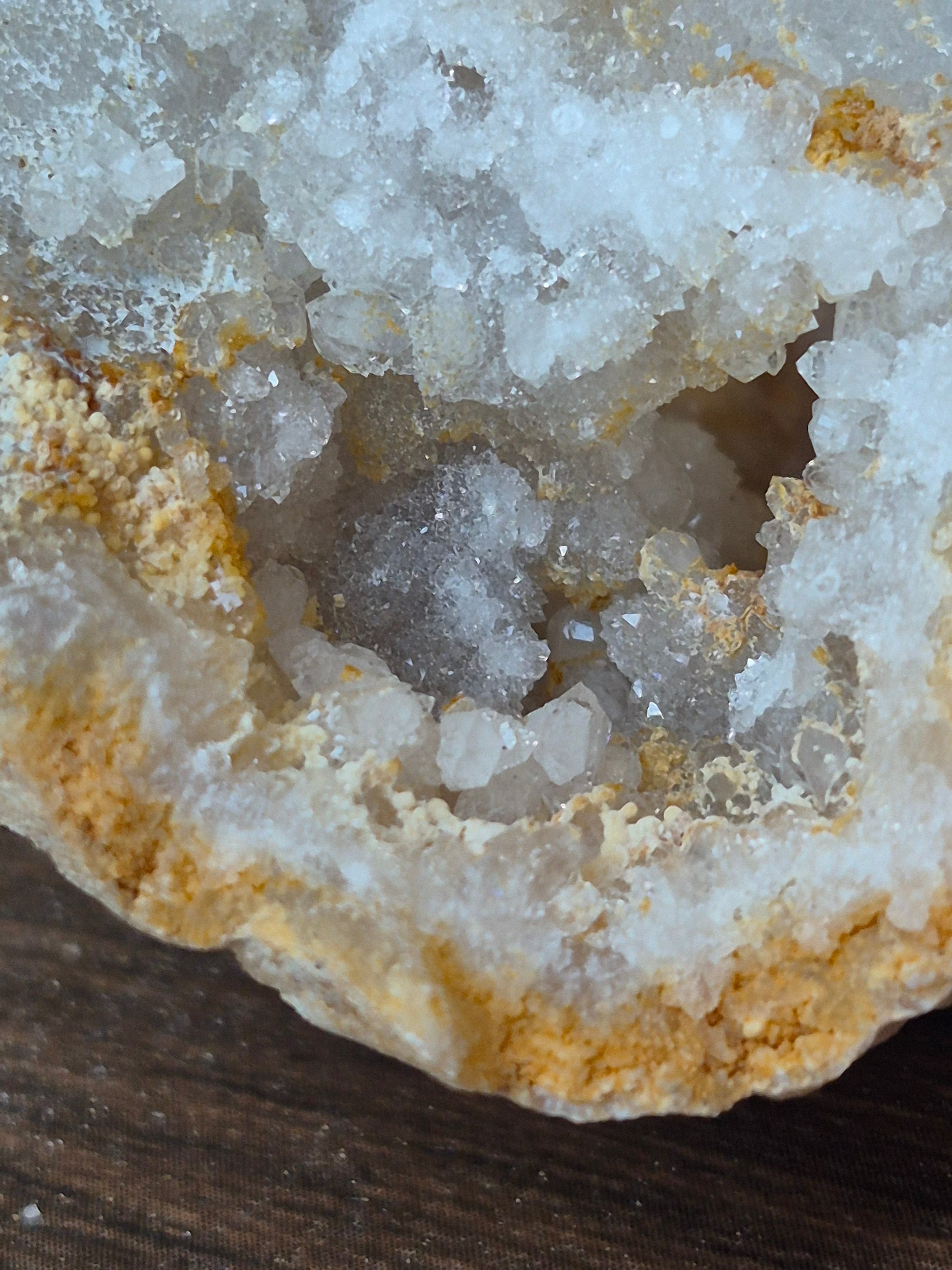 🤍White Quartz Geode-Whole✨Specimen No.007