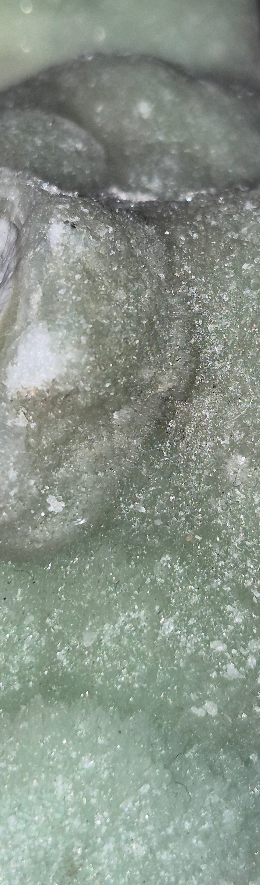 Green Aragonite – Druzy Cave Waves ⭐