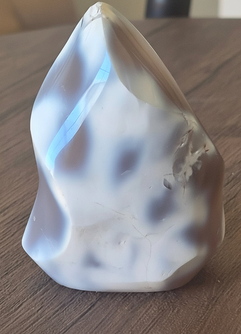 🤍✨️The Portal Stone – 188g Madagascar Orca Agate Flame with Druzy Cave