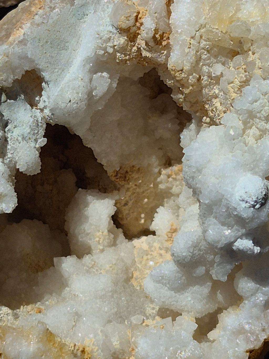 🤍White Quartz Geode- Whole ✨Specimen No. 005