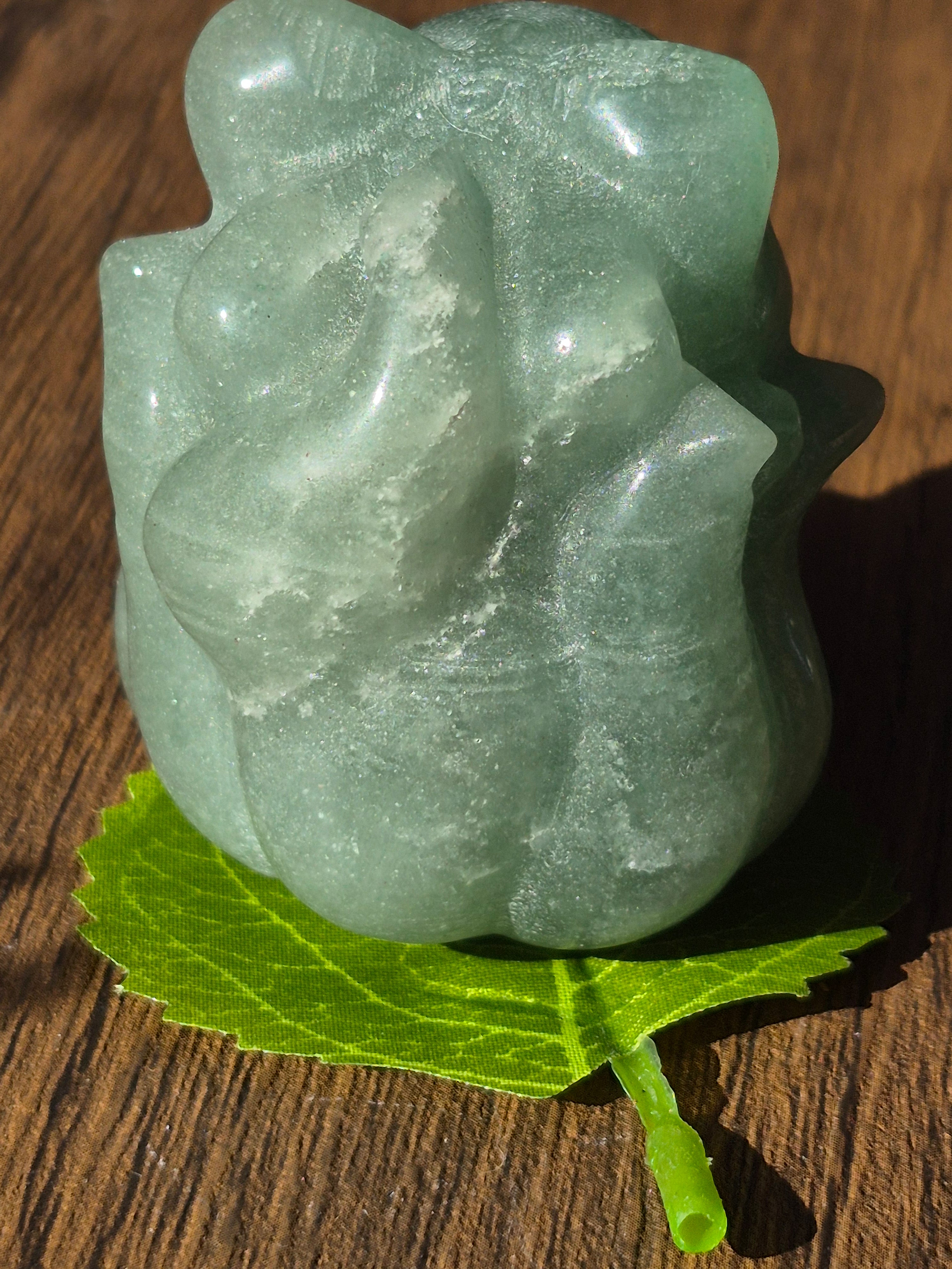 ✨ Green Aventurine Kitsune (Nine-Tailed Fox) Carving ✨