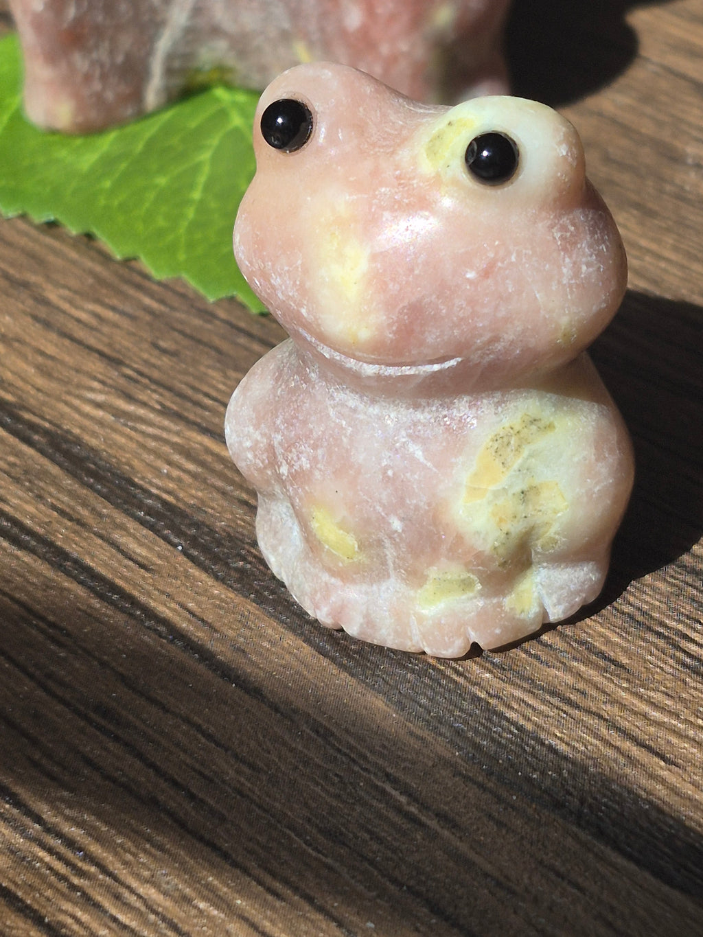 🐸 Leap of Love – Mother & Baby Plum Blossom Tourmaline Frog Family