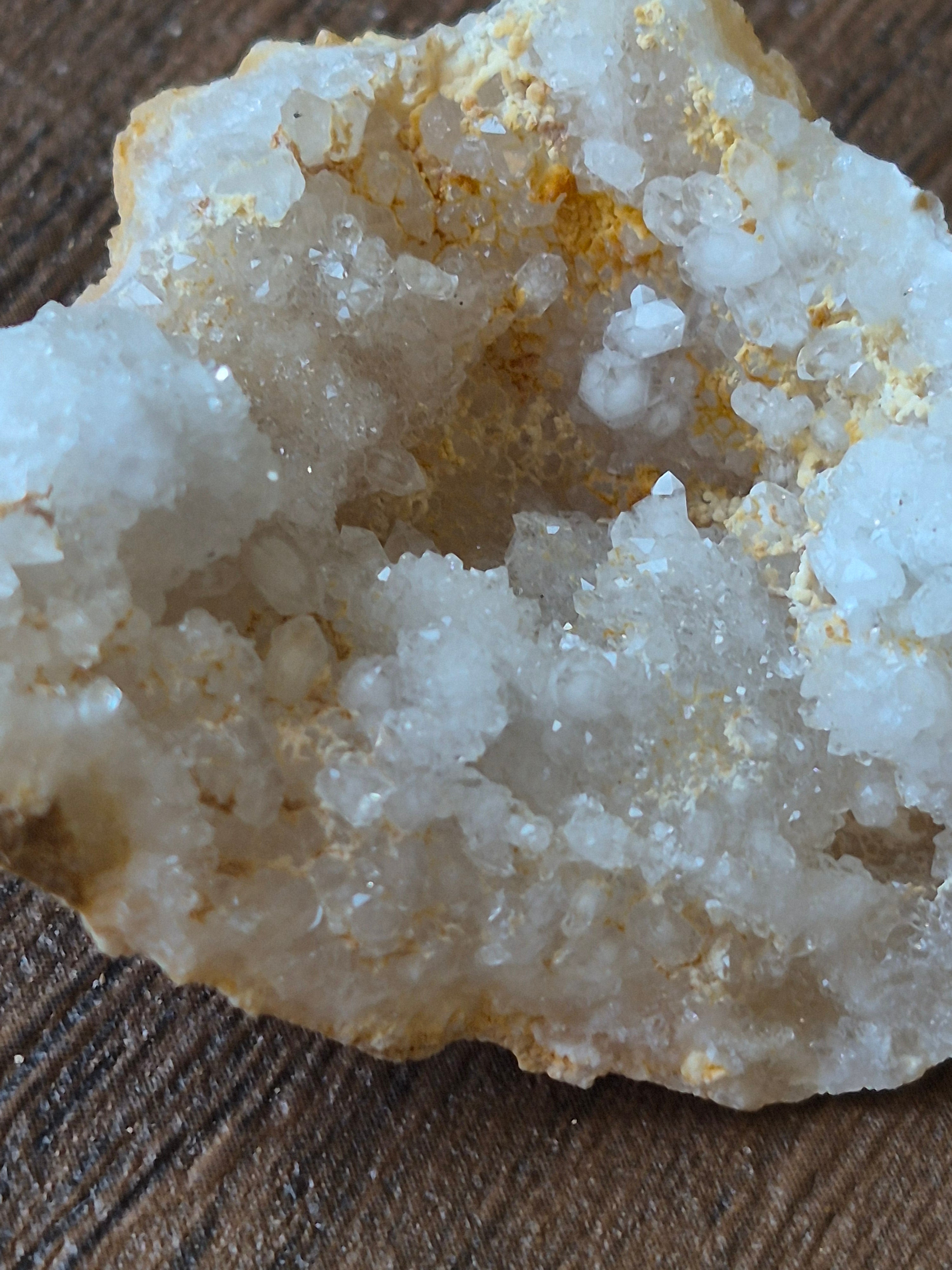 🤍White Quartz Geode-Whole✨Specimen No.007