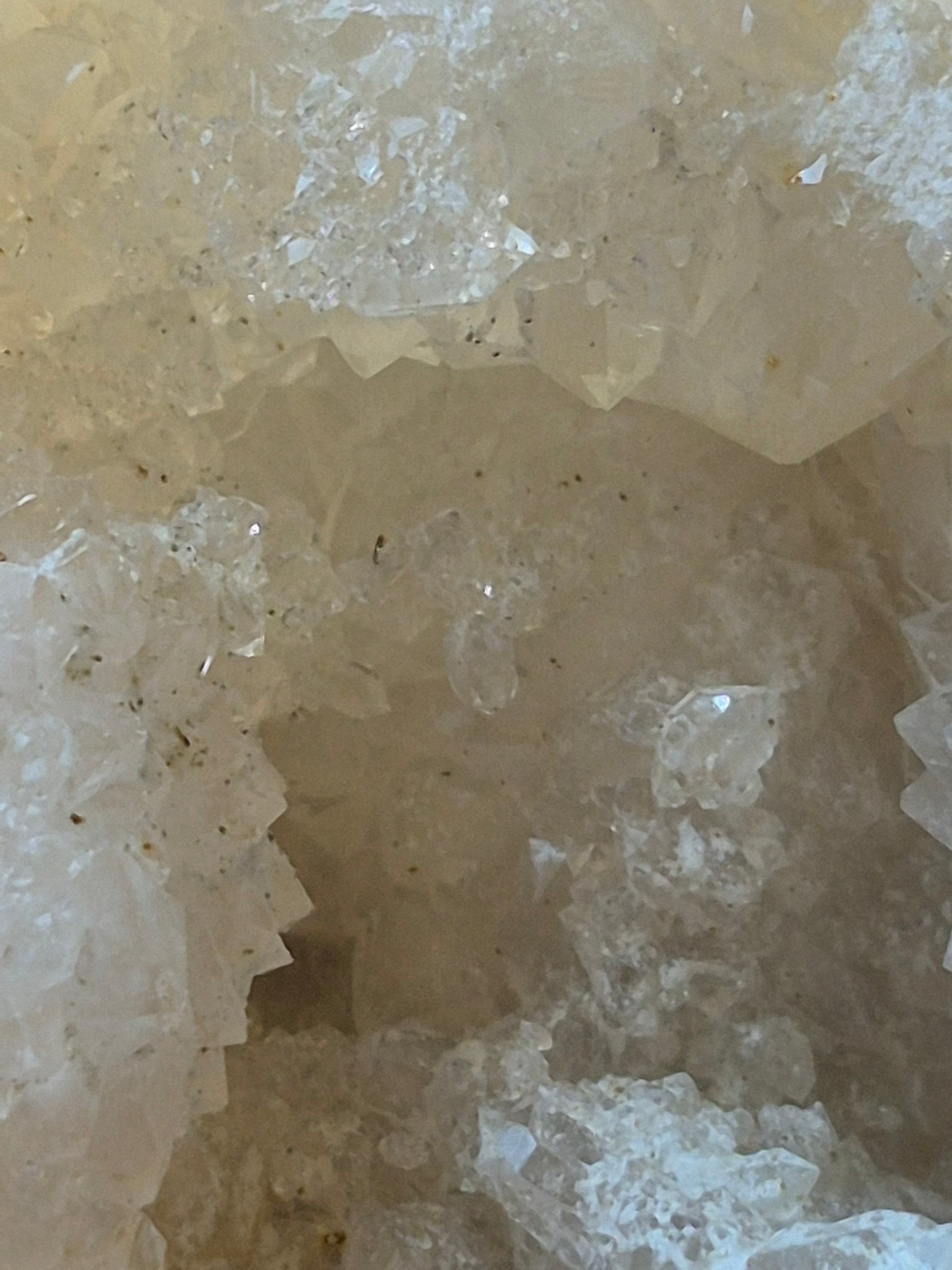 🤍 White Quartz-Mini-Geode-Whole ✨ Specimen No. 010
