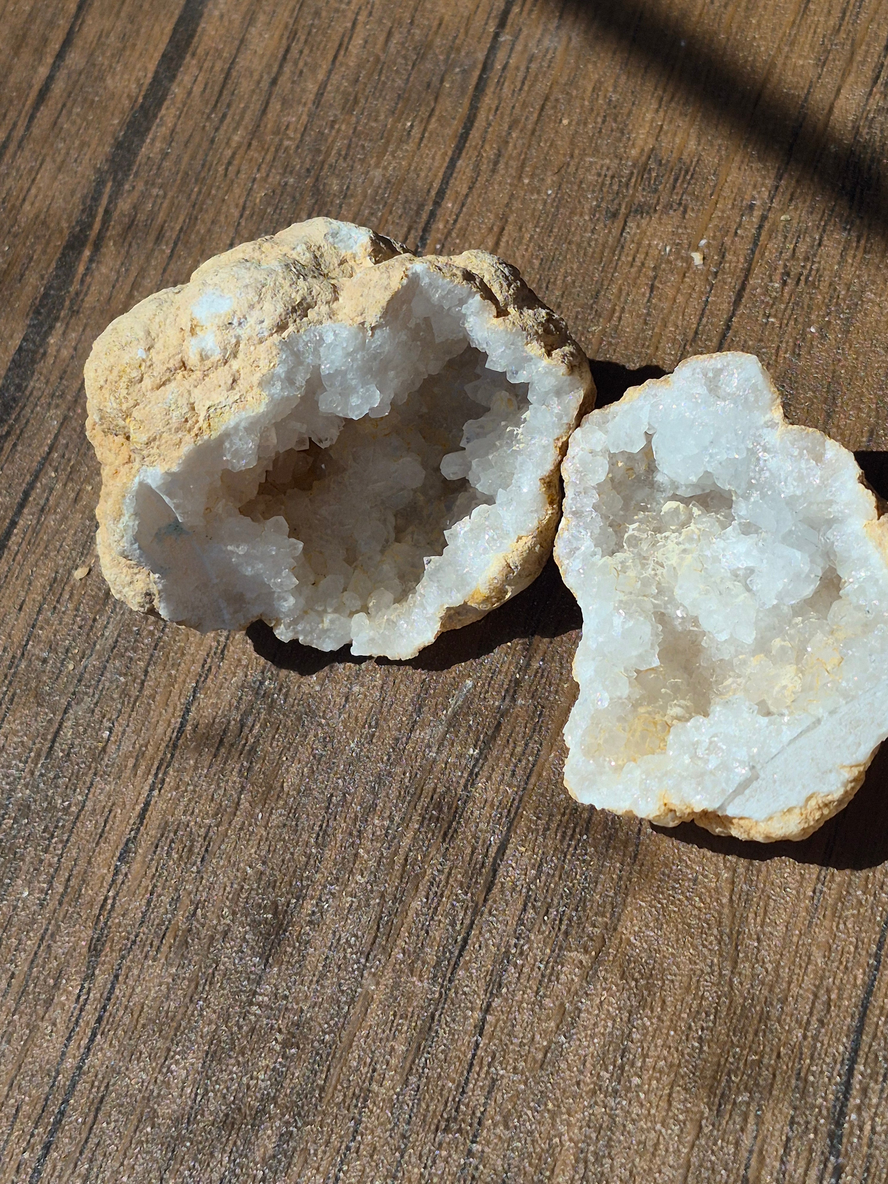 🤍White Quartz Geode- Whole  ✨Specimen No. 006