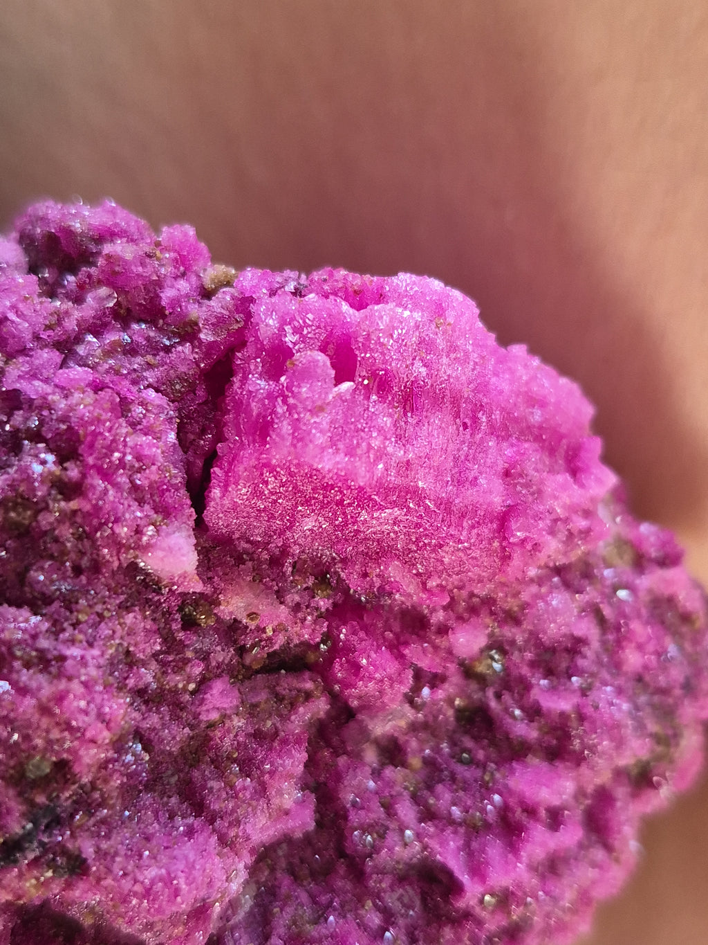 Raw Honeycomb Fairy Dust– Rough Red Corundum  ✨🧚‍♀️🔬