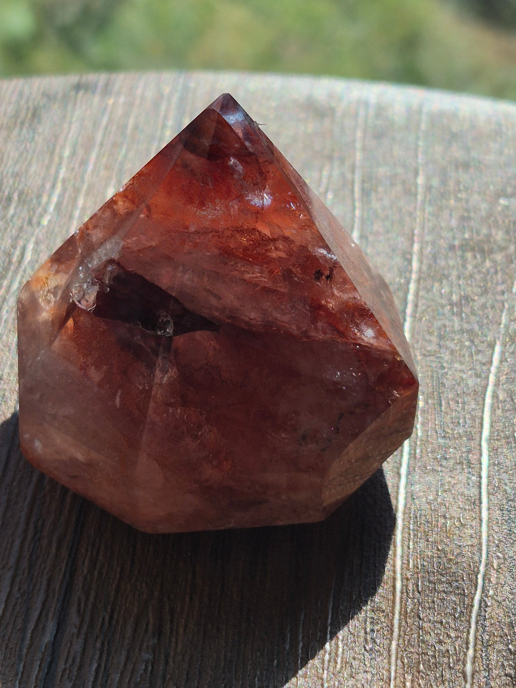 🔥 Fire Quartz Geometric Point