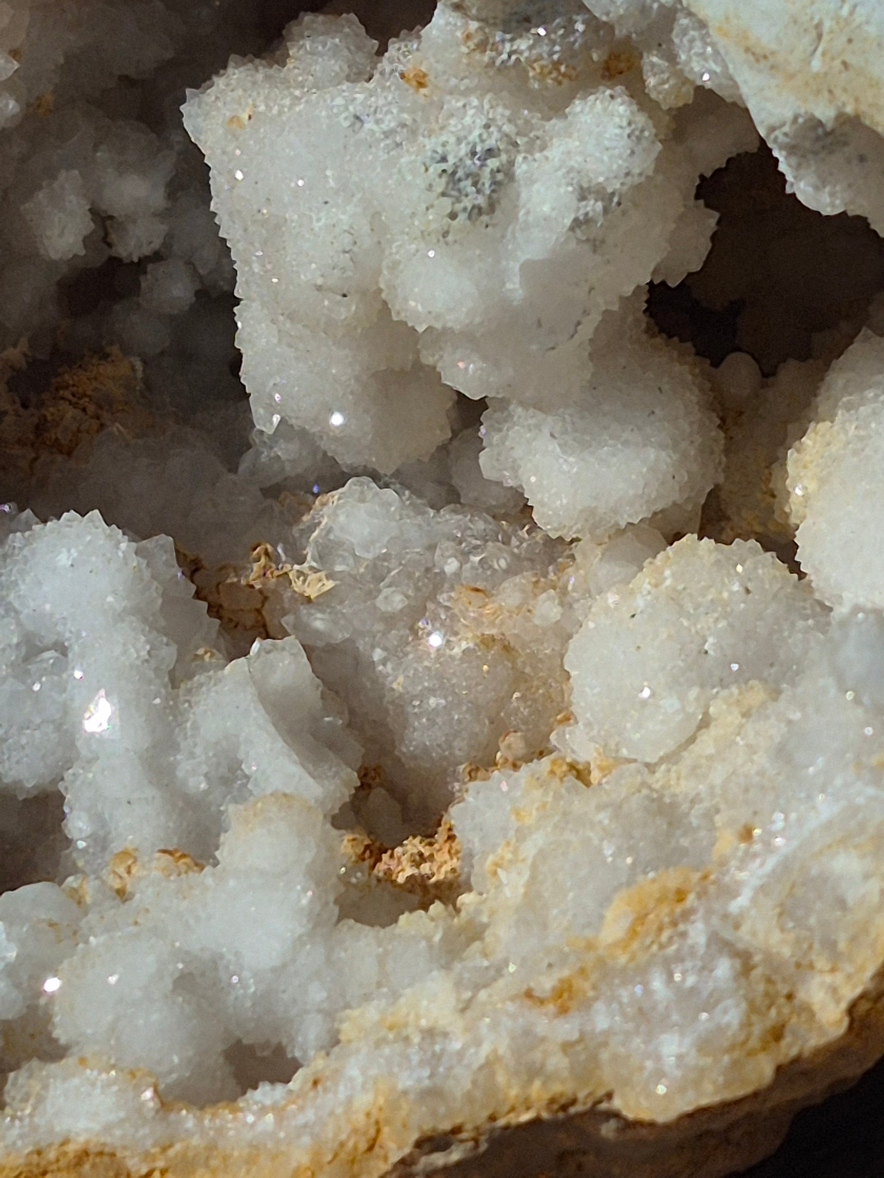 🤍White Quartz Geode- Whole ✨️ Specimen No.001