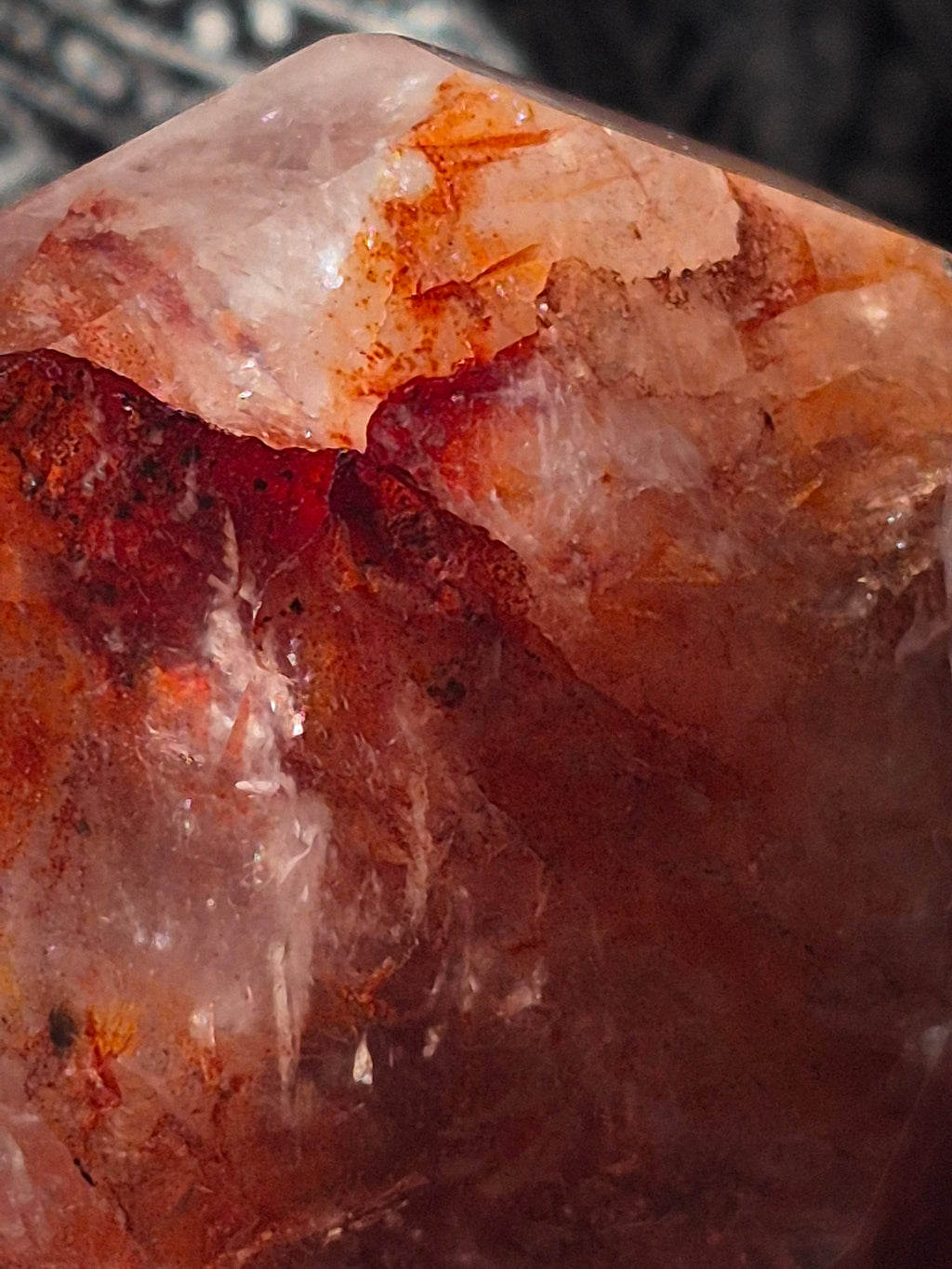 🔥 Fire Quartz Geometric Point