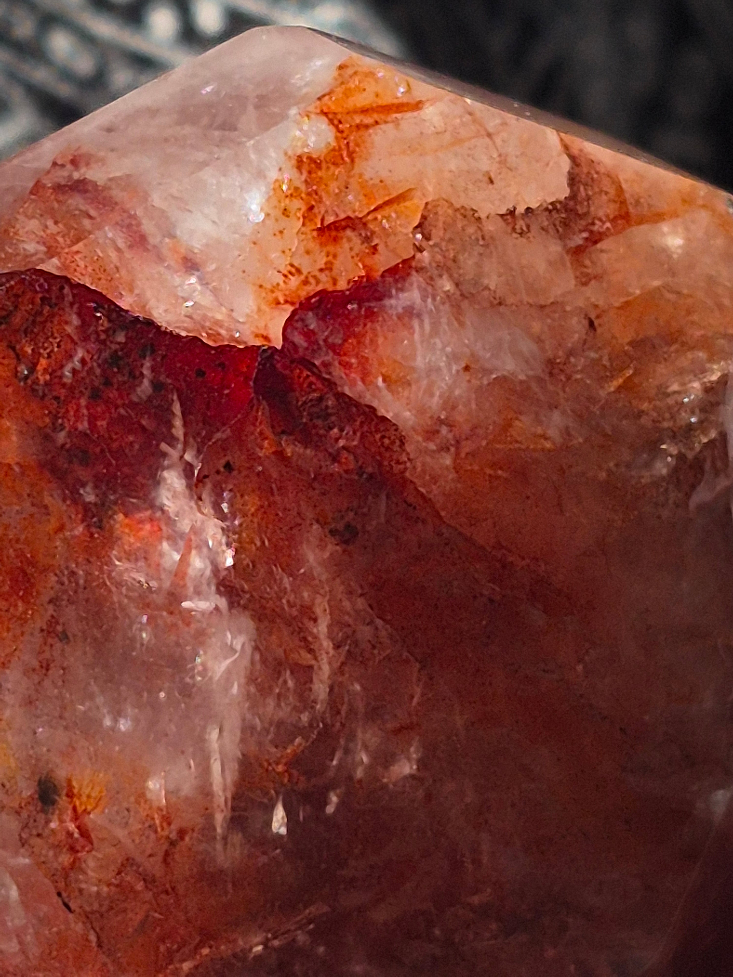 🔥 Fire Quartz Geometric Point