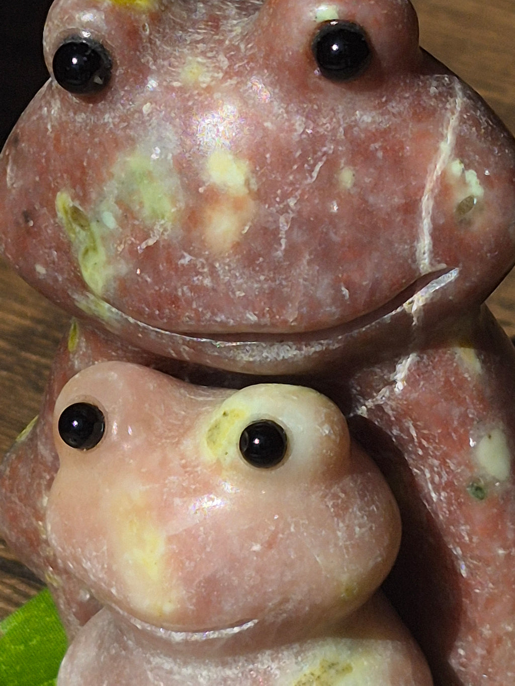 🐸 Leap of Love – Mother & Baby Plum Blossom Tourmaline Frog Family