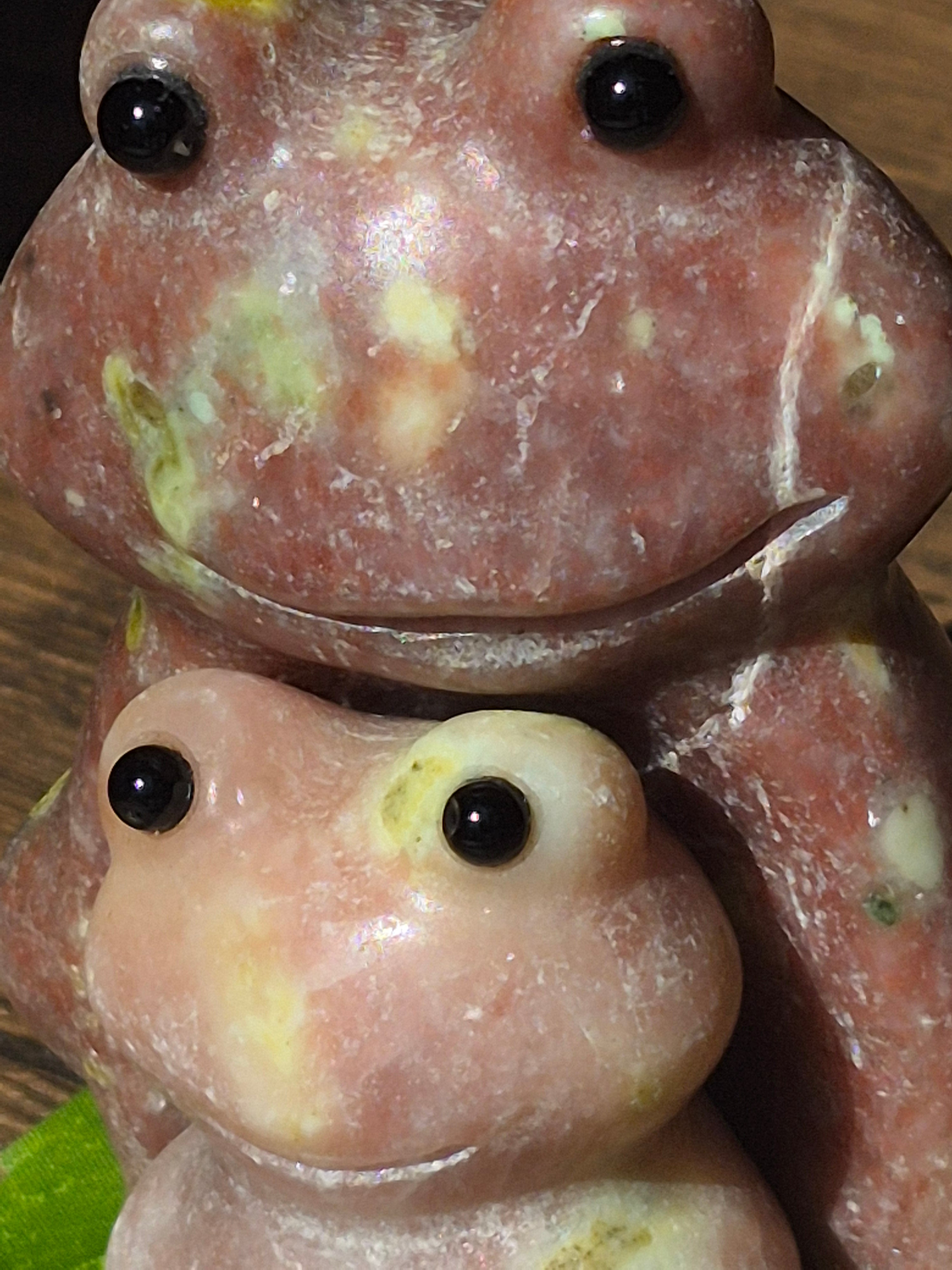 🐸 Leap of Love – Mother & Baby Plum Blossom Tourmaline Frog Family