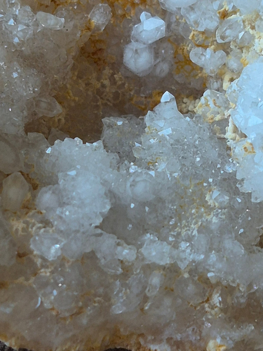 🤍White Quartz Geode-Whole✨Specimen No.007