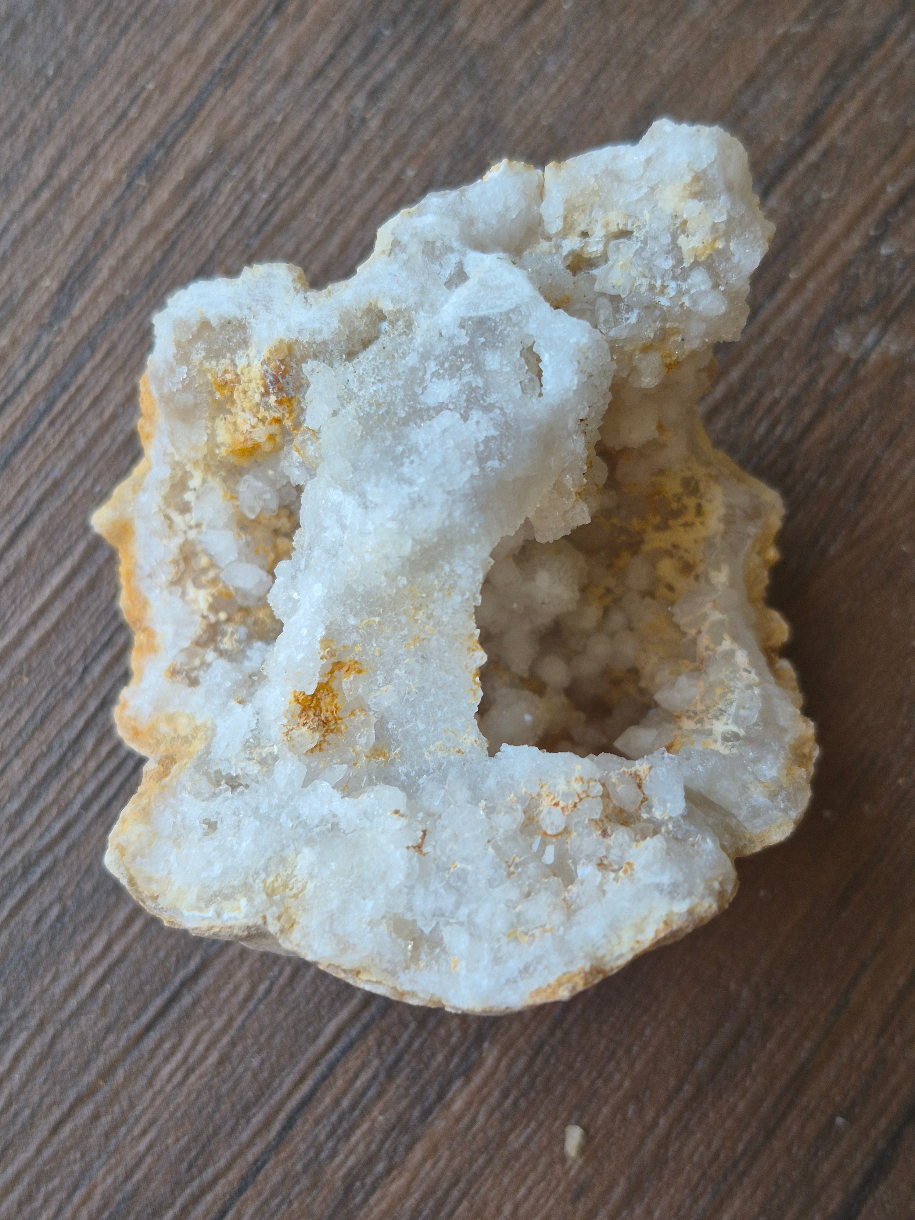 🤍White Quartz Geode-Whole✨Specimen No.007