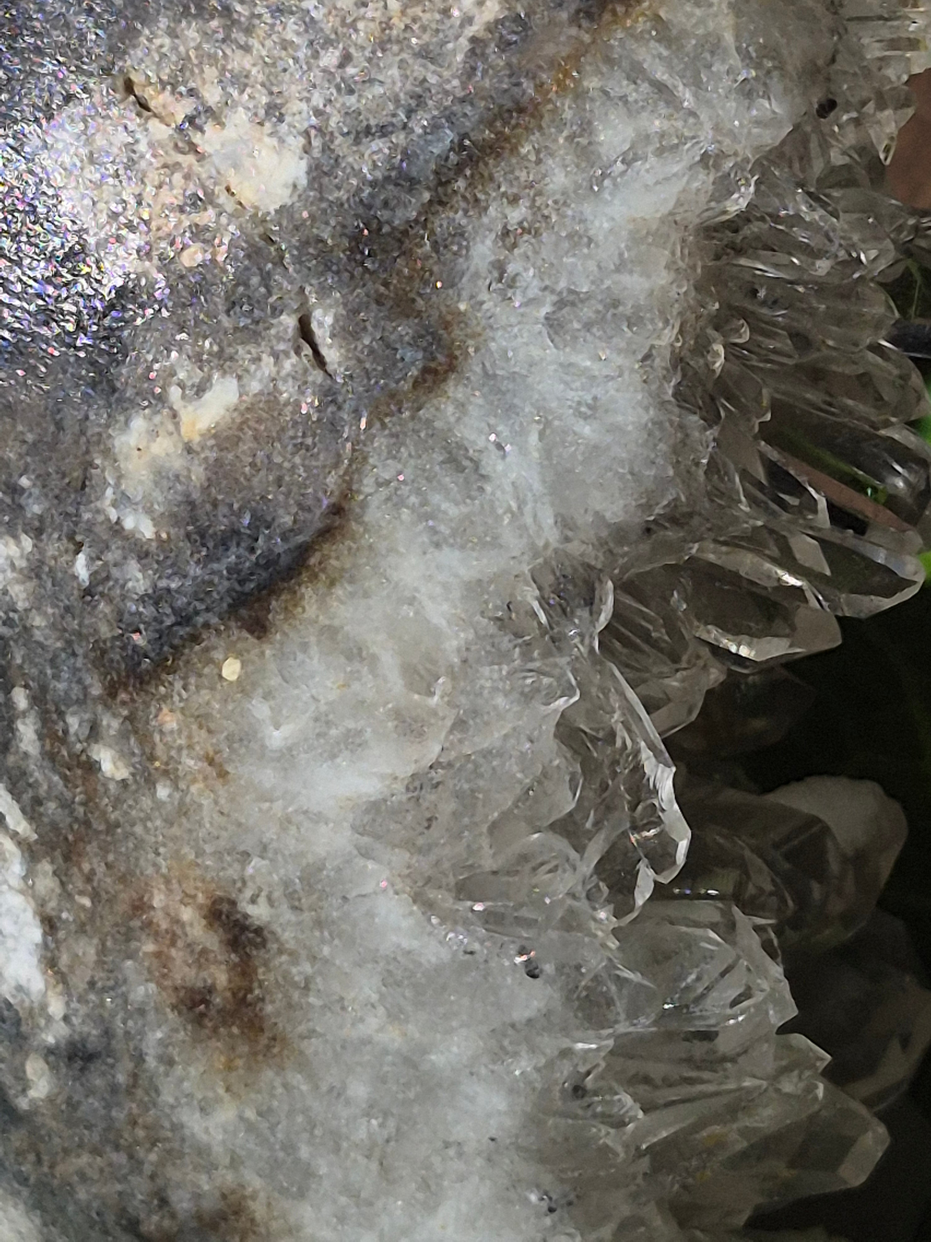 🤍 Frozen Quartz Cluster Skull ⭐