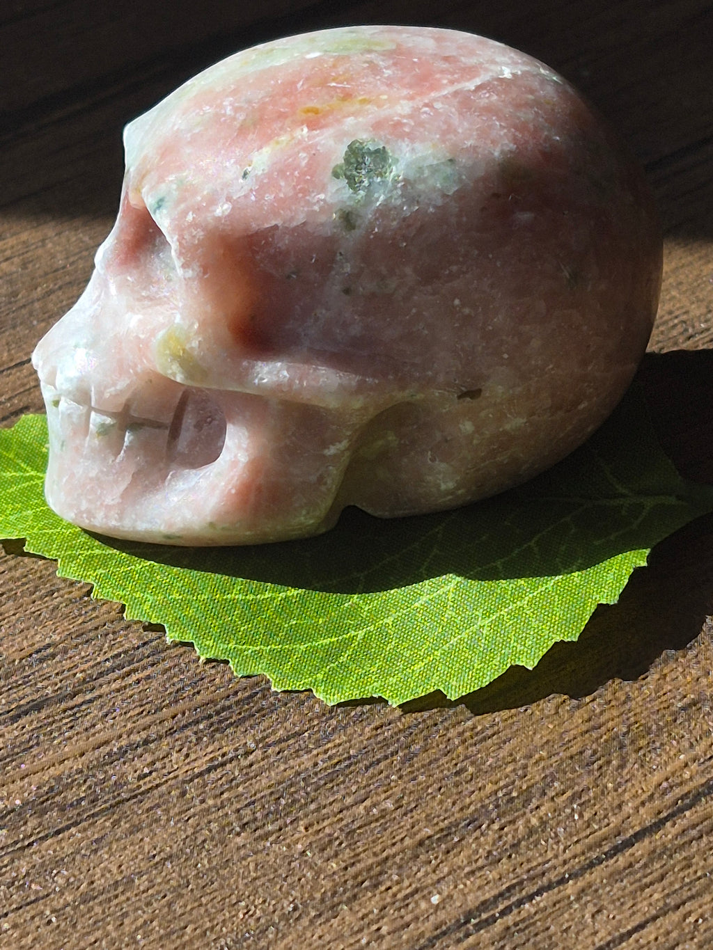 💀 Mystery Pink Quartz Skull