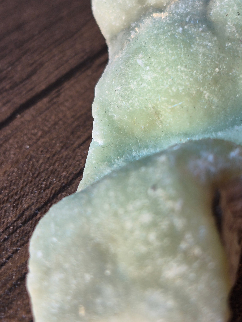 Green Aragonite – Druzy Cave Waves ⭐