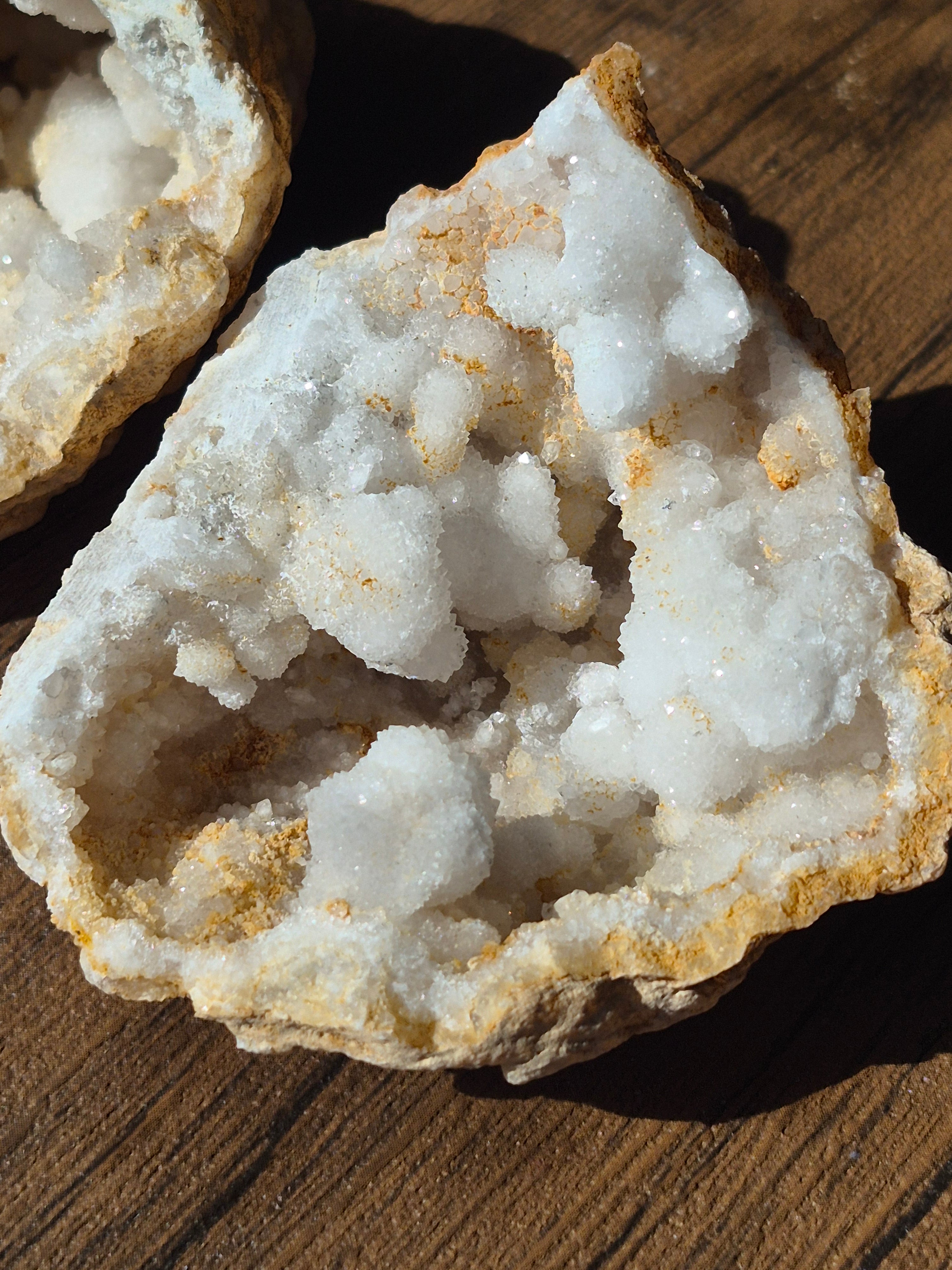 🤍White Quartz Geode- Whole ✨️ Specimen No.001