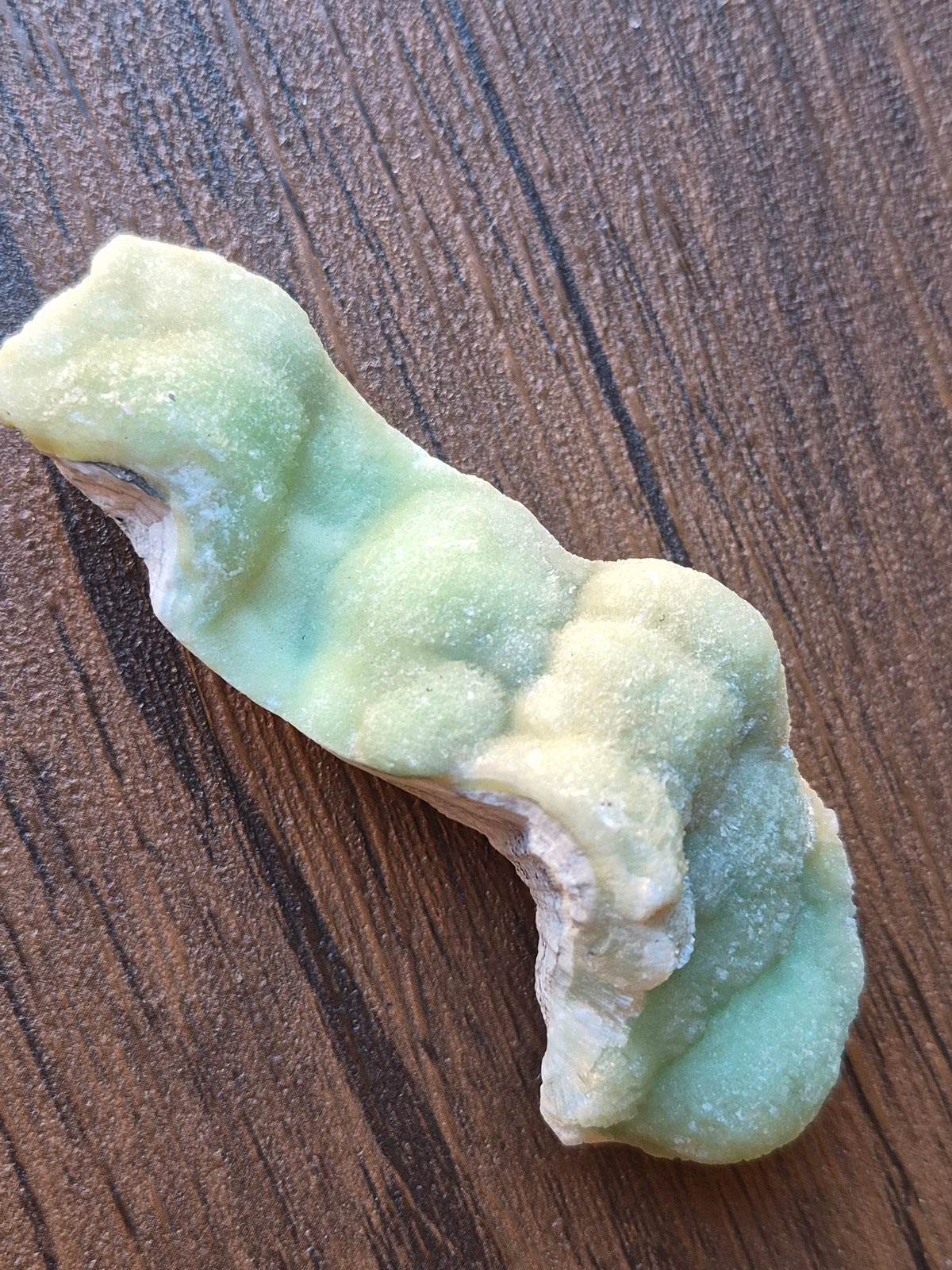 Green Aragonite – Druzy Cave Waves ⭐